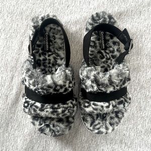 Koolaburra By Ugg Slippers